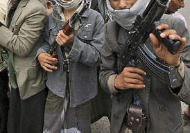النيابة تنظر في ملفات 6 متهمين بتشكيل عصابة مسلحة في محافظة صنعاء 