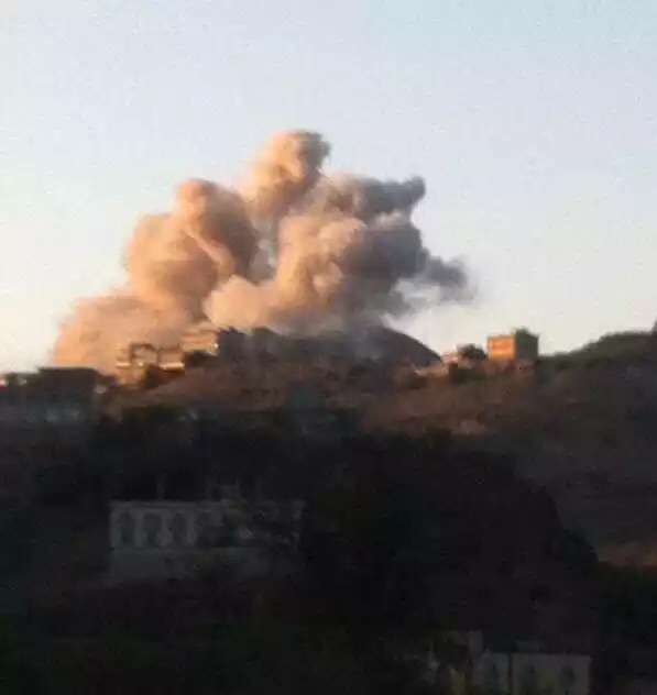 الحوثيون يفجرون منزل العميد الوائلي بإب بعد ساعات من قتلهم نجله