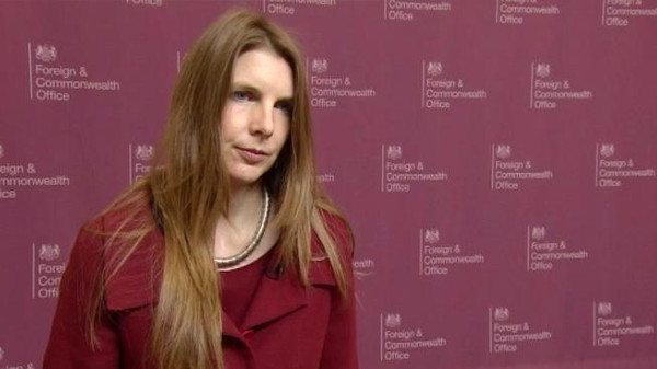 سفيرة بريطانيا بصنعاء في أول تصريح لها بعد مغادرتها: العالم سيواصل دعمه لليمن