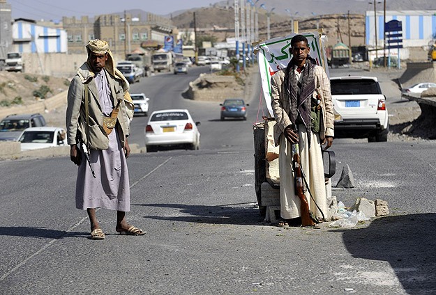 سلطات الحوثيين تمنع المياه عن المحتجزين في سجن الأمن السياسي بالعاصمة صنعاء
