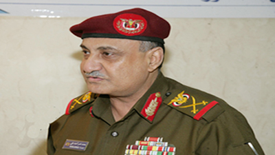 وزير الدفاع اليمني قرب القاعدة مجدداً ويزور المنطقة العسكرية الجنوبية