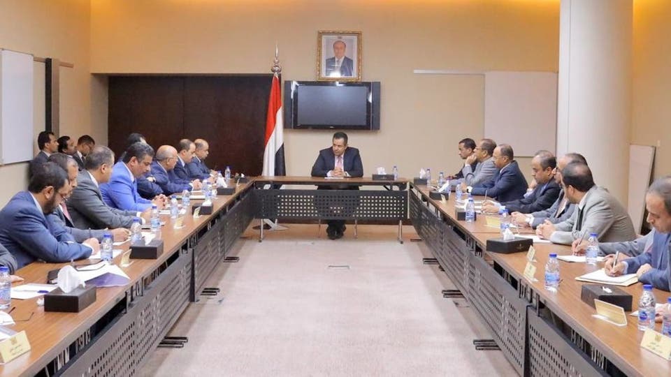 بيان هام للحكومة الشرعية حول موعد عودتها إلى عدن
