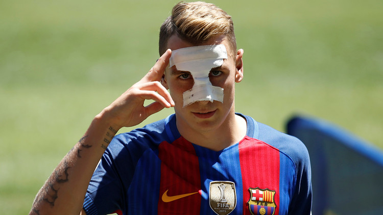 بالفيديو .. برشلونة يقدّم لاعبه الجديد «المقنع»