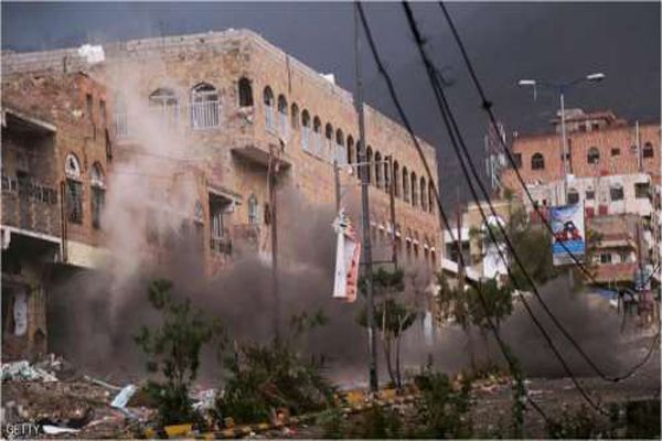 مقتل و إصابة 13 مدني في قصف للمليشيا الانقلابية على حي سكني بتعز
