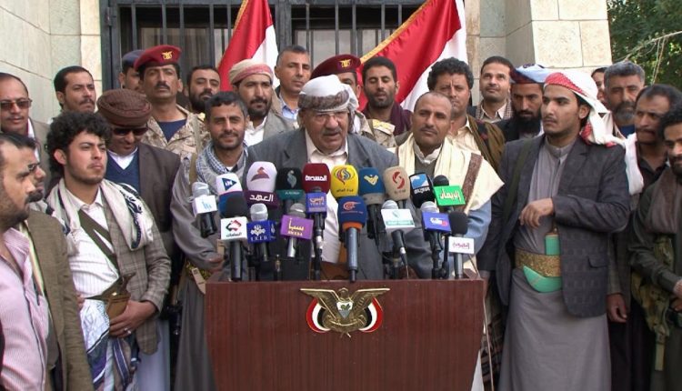 الحوثيون يعلنون انشقاق 87 جندياً وضابطاً من قوات طارق صالح