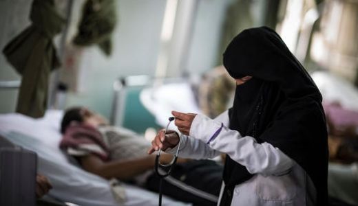 أطباء بلا حدود تنفي رعايتها لأمراض القلب والكبد في اليمن وتسفيرهم للخارج