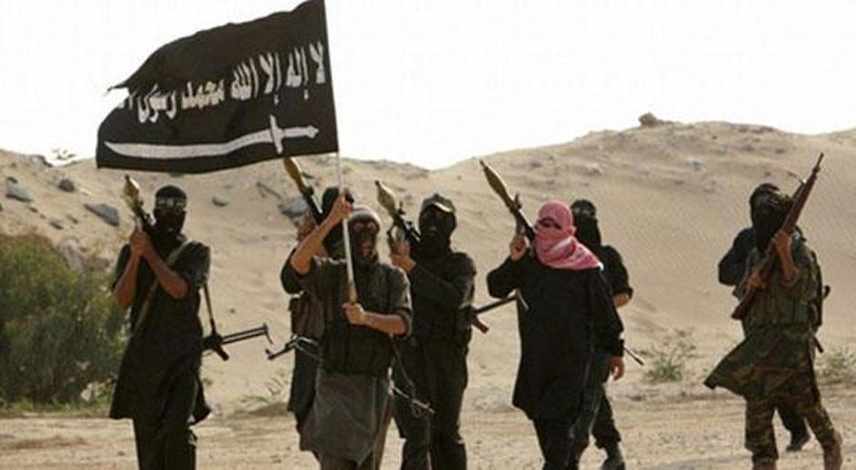 قاعدة اليمن تتمرد على الظواهري وتعلن الولاء لـ«داعش»