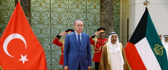 هكذا استقبل العمال الأتراك أردوغان خلال زيارته لهم في الكويت (فيديو)