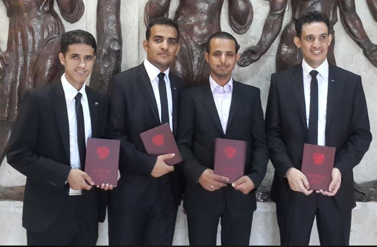4 طلاب يمنيون يحصلون على درجة الماجستير بتقدير إمتياز مع مرتبة الشرف من جامعة روسية