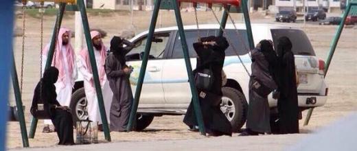 بعد قيادة السيارة، السعوديات يمنعن من المراجيح