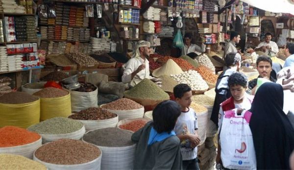 ارتفاع مخيف لأسعار المواد الغذائية بمناطق سيطرة مليشيا الحوثي (قائمة)