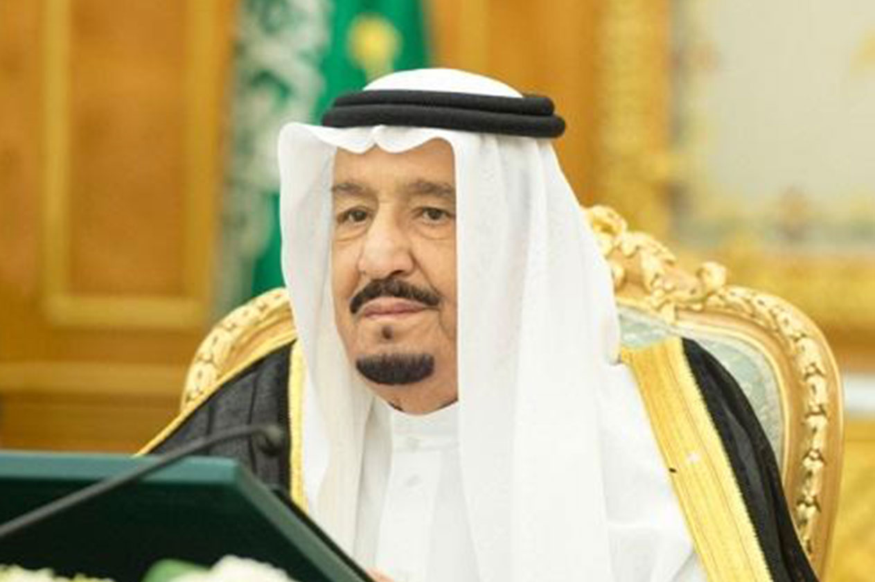 كيف رد الملك سلمان على العروض الأمريكية والروسية لحماية السعودية؟