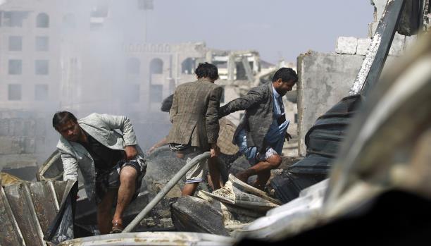 الحوثيون يدمّرون القطاع الخاص اليمني لخلق كيان موازٍ