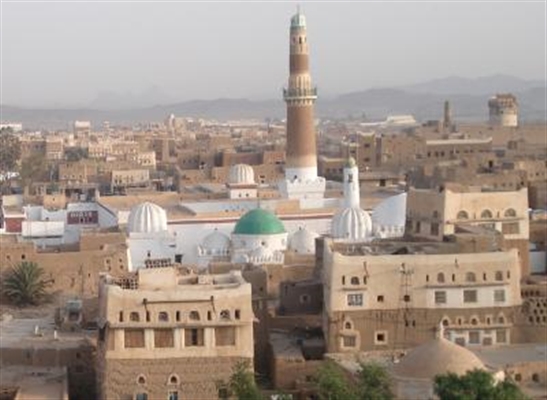 الحوثيون يخفون عشرات الخبراء الايرانيين بمنازل مدنيين بصعدة