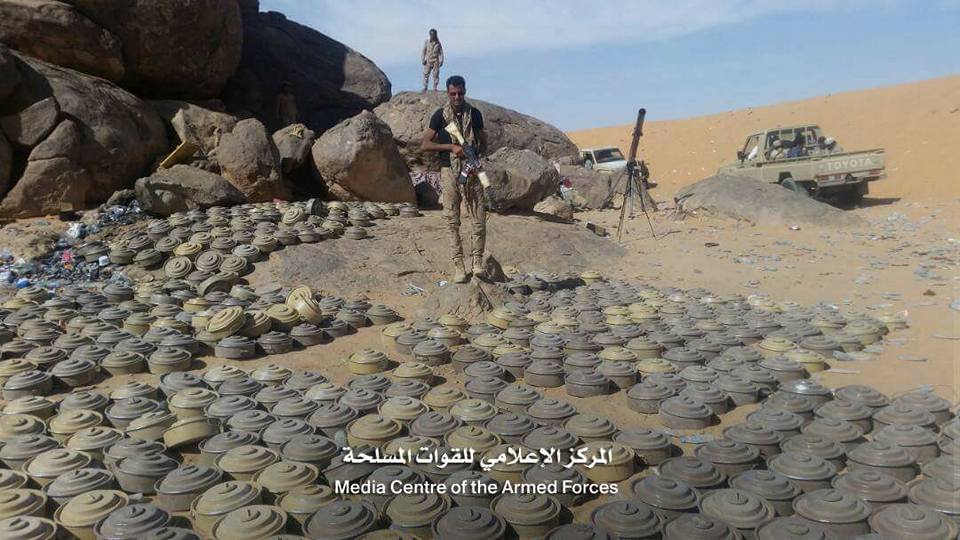 الفرقة الهندسية التابعة للمنطقة السادسة تنزع ما يقارب 6000 ألاف من الألغام التي زرعها الحوثيين(صور)