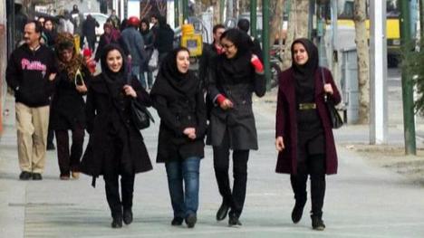 خبير يمني ينقل معلومات مدهشة عن إيران من الداخل «زواج المتعة والمسيار»