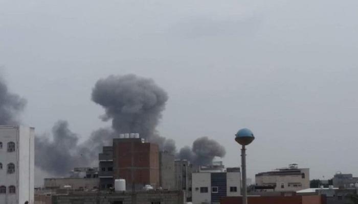 انفجار ضخم يهز مدينة الحديدة ومقتل العشرات
