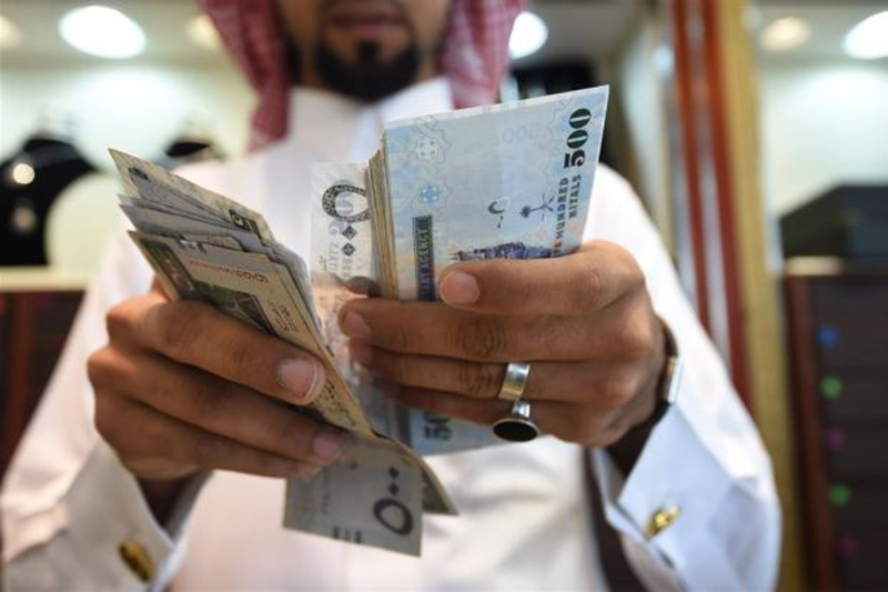 السعودية ستسترد 100 مليار دولار من خلال حملة التطهير ضد كبار المسؤولين ورجال أعمال