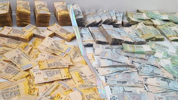 مركزي صنعاء يمهل حائزي العملة الجديدة 30 يوماً لاستبدالها بنقود إلكترونية