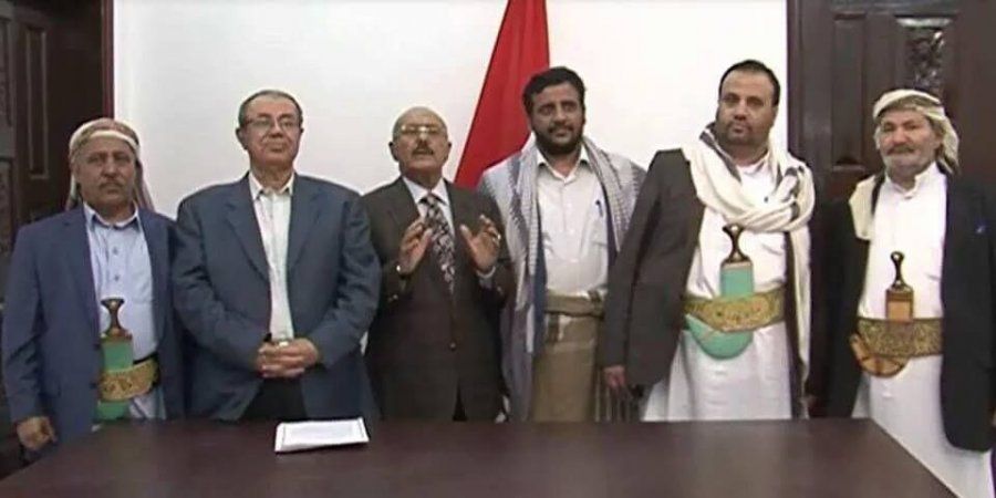 قيادات الانقلاب في صنعاء تبدأ إجراءات تشكيل الحكومة وتعقد اجتماعات سرية