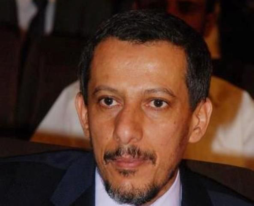 عبد الرزاق الأشول - وزير التربية والتعليم 