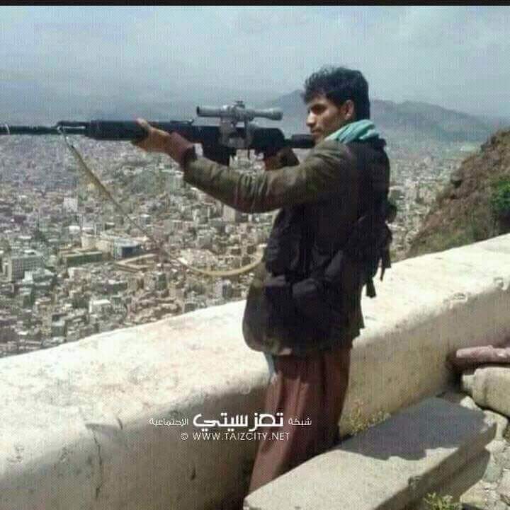 مليشيا الحوثي وصالح تقتل ضابط وثلاثة جنود ومدني خامس برصاص قناصين شرق تعز
