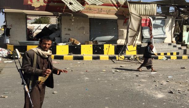 الحوثيون يحكمون عسكرياً: مصير اليمن مجهول