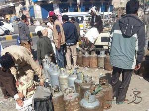الحوثيون يعلنون تخفيض اسعار الغاز المنزلي إلى أدى مستوى منذ سيطرتهم على السلطة عسكرياً ..تفاصيل