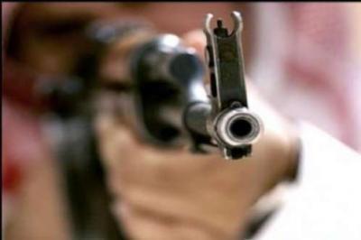 الحوثيون يقتلون مواطناً في إب بإطلاق النار عليه أمام أسرته