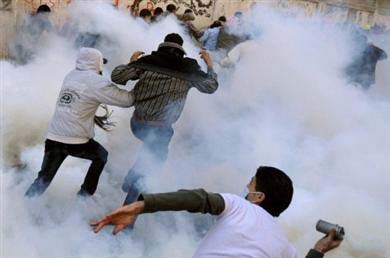 ملف مصور: المصريون يطالبون باسقاط حكم العسكر