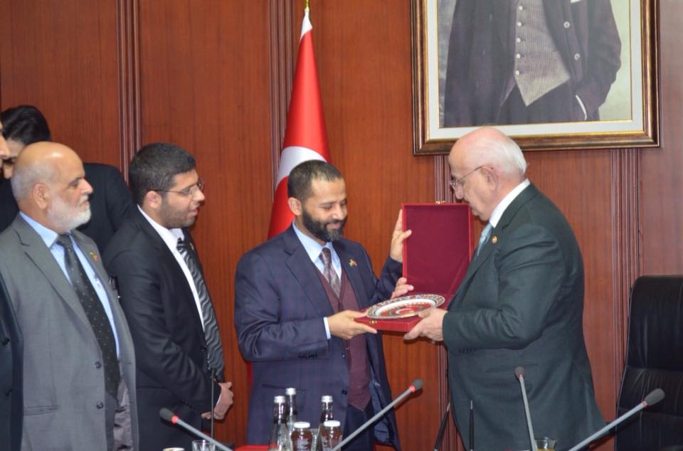 حميد الاحمر يلتقي برئيس البرلمان التركي ويبحث معه سبل دعم قضايا القدس وفلسلطين