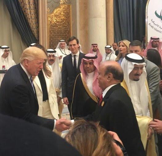 ترامب تجاهل الرئيس هادي ورفض عقد جلسة مباحثات يمنية أمريكية في الرياض