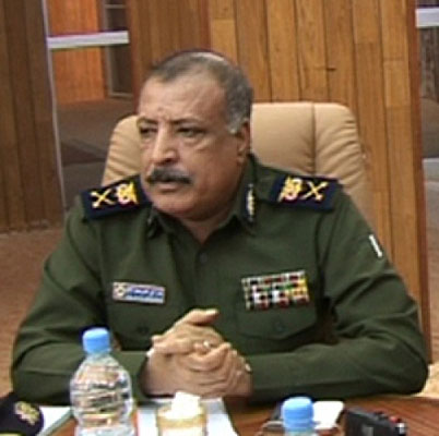 نائب وزير الداخلية يتهم قيادات في «لحج» بالسماح بالإرهاب والإنفلات الأمني ويتوعد بتغييرات