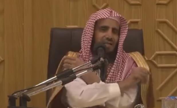 السلطات السعودية توقف «الحجري» عن الإمامة والخطابة وجميع المناشط الدعوية