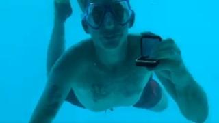 شاب أمريكي يغرق وهو يعرض الزواج على حبيبته تحت الماء 