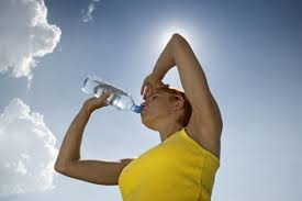 شرب الماء يمنحك الصحة والحيوية