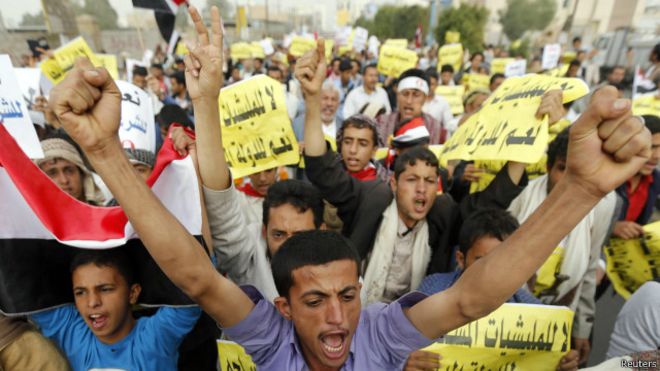 صحف خليجية تدعو اليمنيين للالتفاف حول منصور هادي في مواجهة الحوثيين