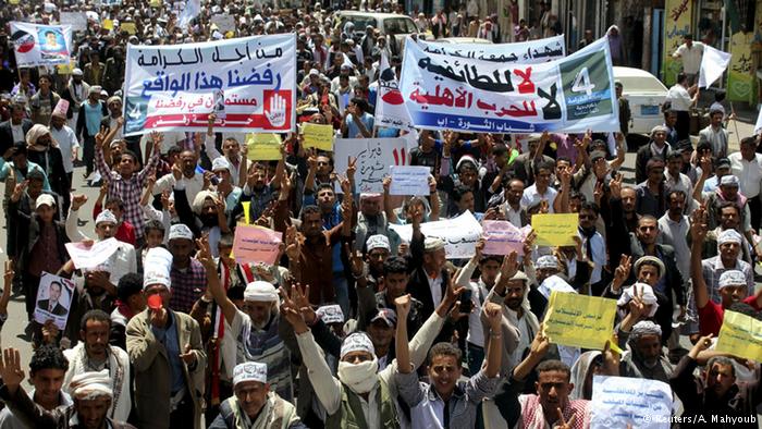 دوامة الحرب في اليمن وشبح الحرب الطائفية