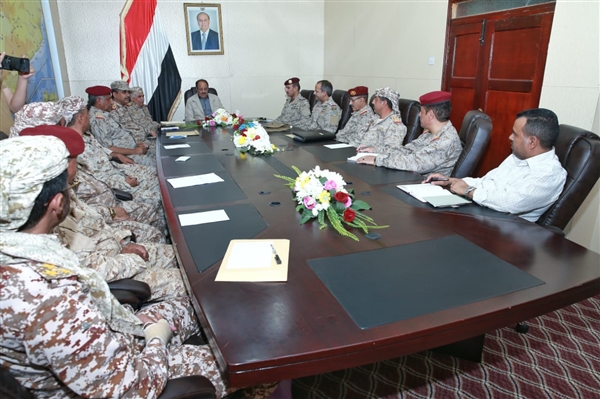 الفريق علي محسن يتحدث لقادة الجيش الوطني عن بشرى ستحصل في صنعاء قريبا