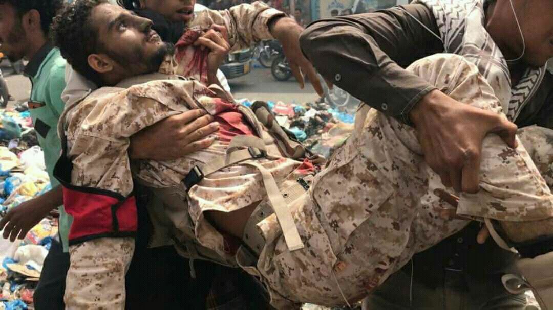 مقتل نجل قائد الشرطة العسكرية وجندي آخر في مدينة تعز