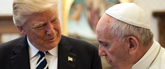 ليست ميلانيا فقط.. حتى البابا رفض الإمساك بيد ترامب! 
