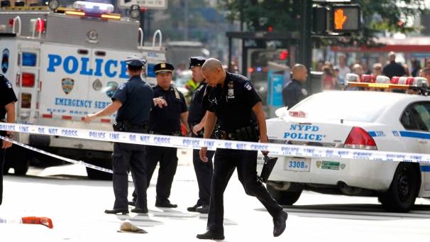مقتل شخص وجرح 5 اخرين أثر إطلاق نار قرب مبنى \'إمباير ستايت\' في نيويورك