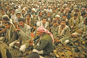 القاعدة والحوثيين يستبيحان صنعاء بذريعة \