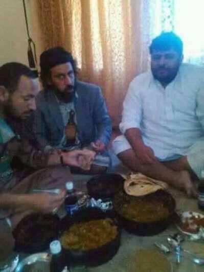لقاء يجمع الحوثي مع قائد «جبهة نجران» المقرب من صالح الذي قلت على يد التحالف في صعدة