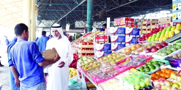 الإمارات تصدر قراراً تحظر استيراد الخضراوات والفاكهة من 4 دول عربية