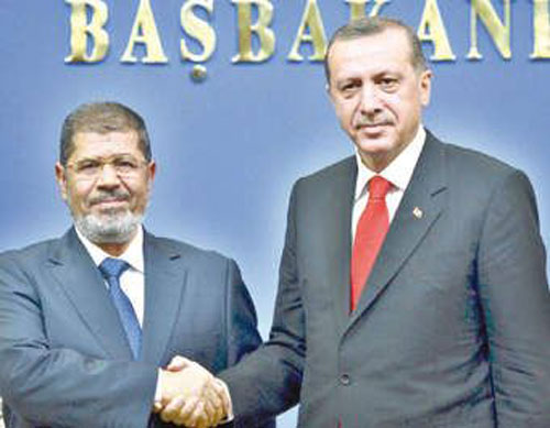 أردوغان يكشف لأول مرة أسماء شخصيات خططت لعزل مرسي «إسرائيلية وفرنسي»