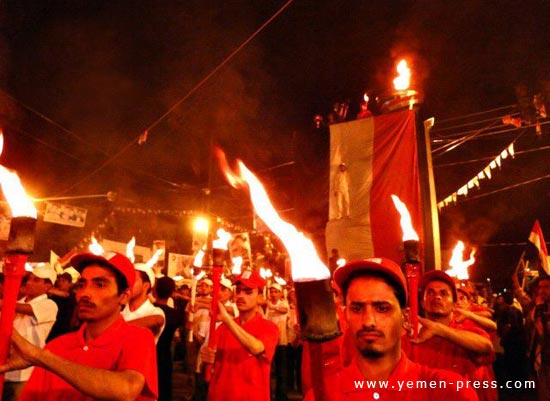 ايقاد شعلة ذكرى ثورة 26 سبتمبر ساحة التغيير بصنعاء