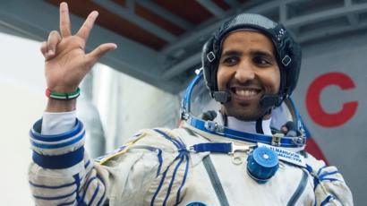 كيف سيصلّي الرائد الإماراتي هزاع المنصوري في الفضاء؟