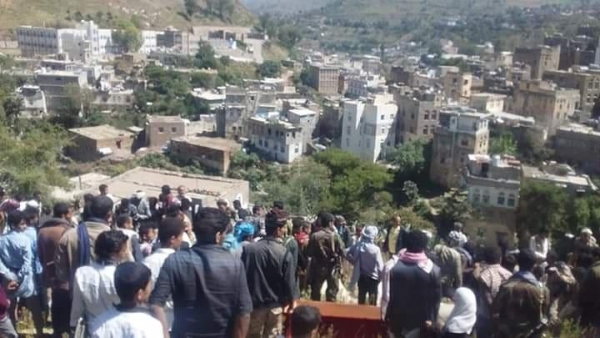 أثناء تشييع أحد قتلى الحوثيين في إب 