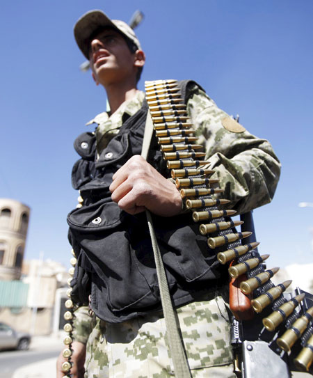 تتالي الهزائم ينشر الخلافات داخل معسكر الانقلاب في اليمن